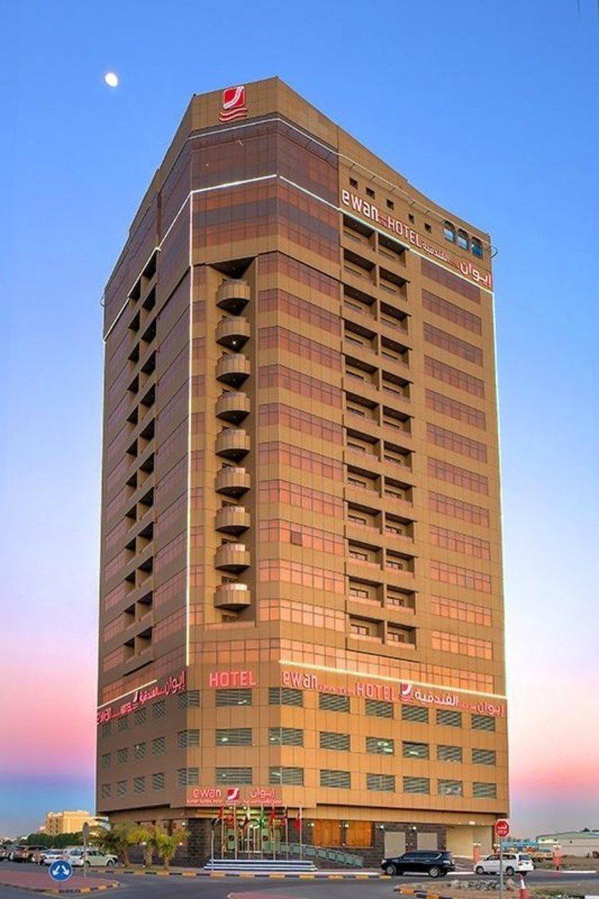 Ewan Ajman Suites Hotel Екстериор снимка