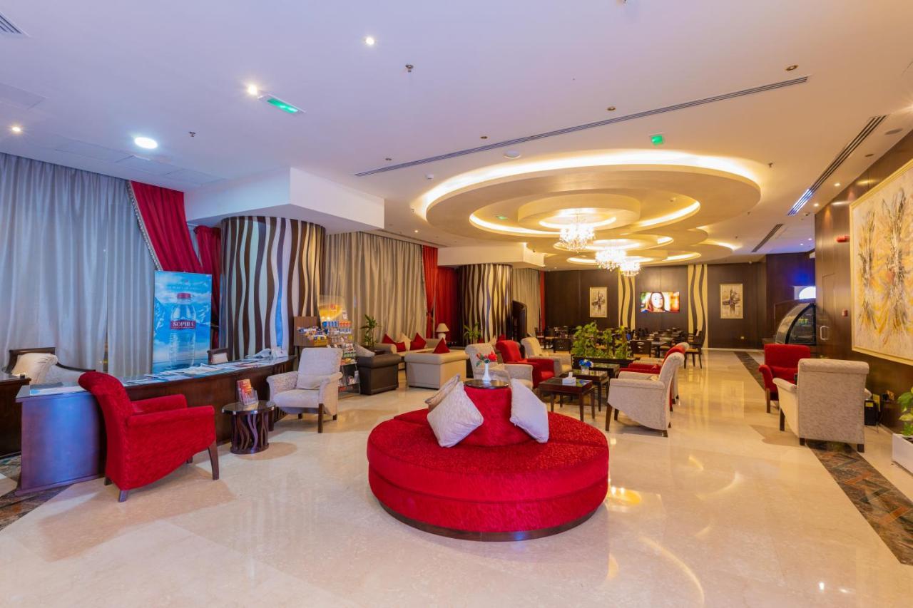 Ewan Ajman Suites Hotel Екстериор снимка