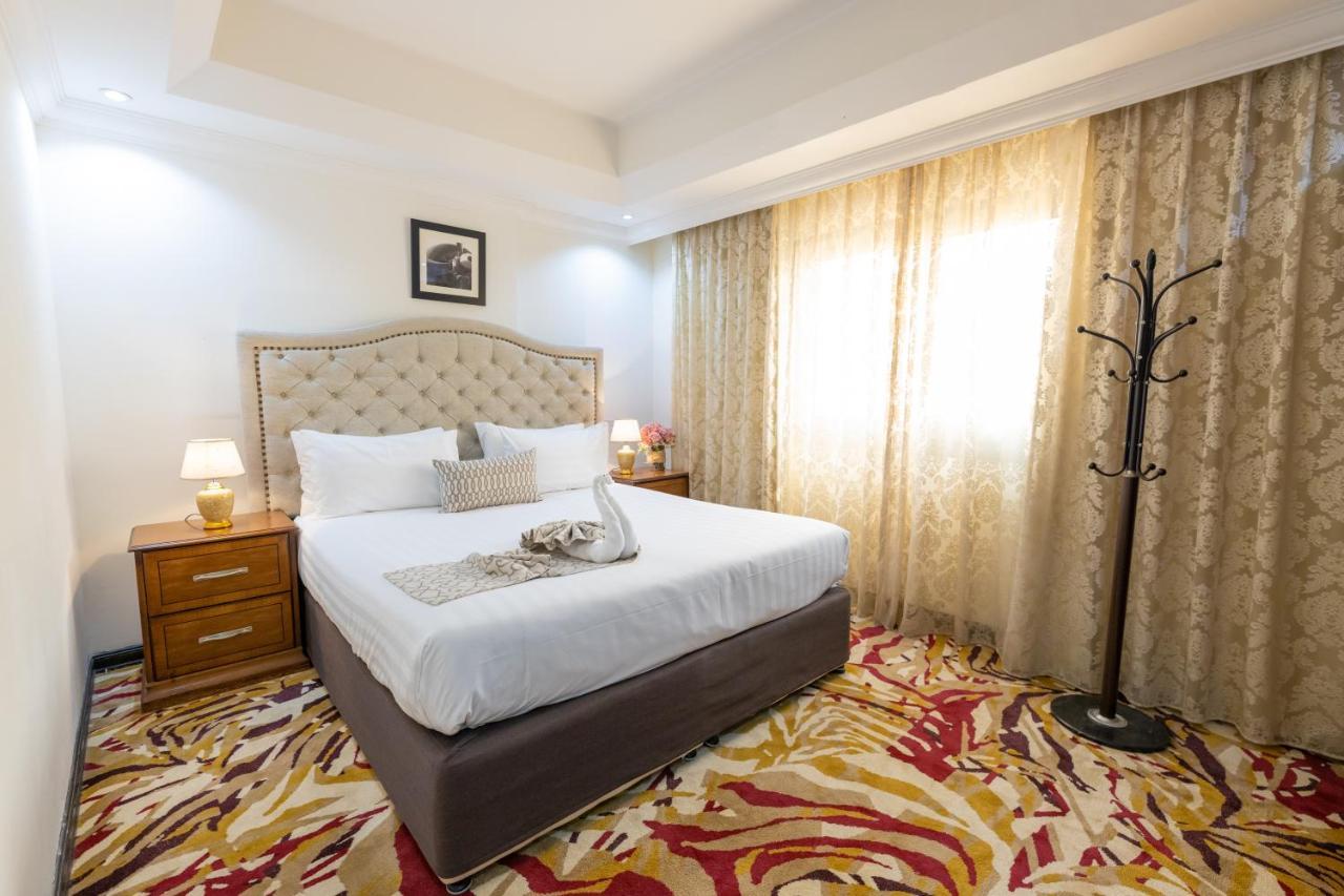 Ewan Ajman Suites Hotel Екстериор снимка