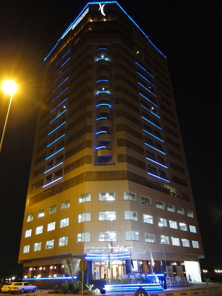 Ewan Ajman Suites Hotel Екстериор снимка